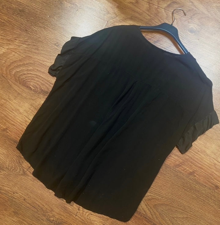 BLACK VISCOSE T-SHIRT