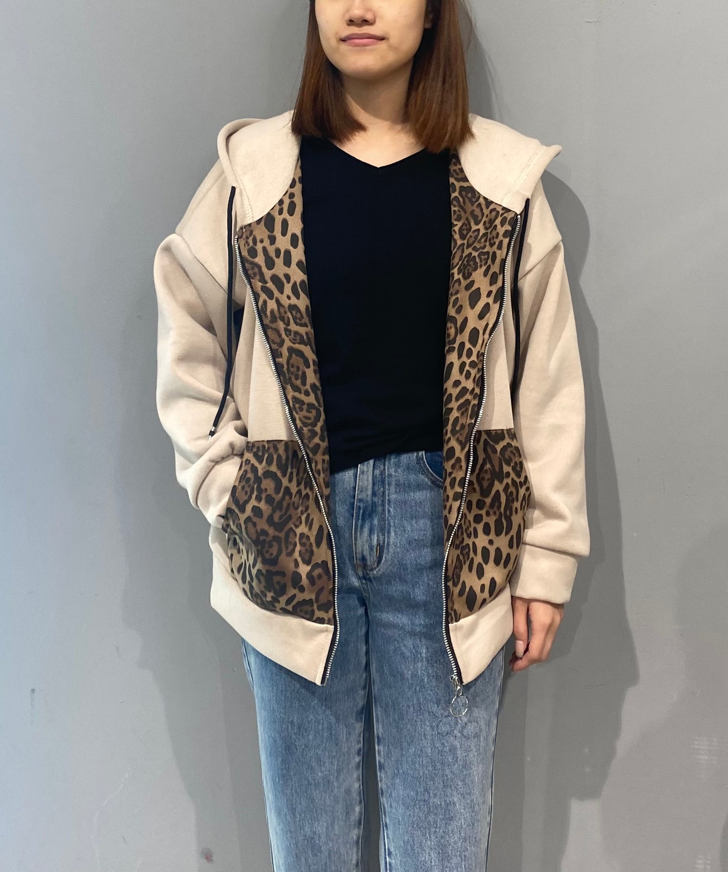 Jacket with leopard print